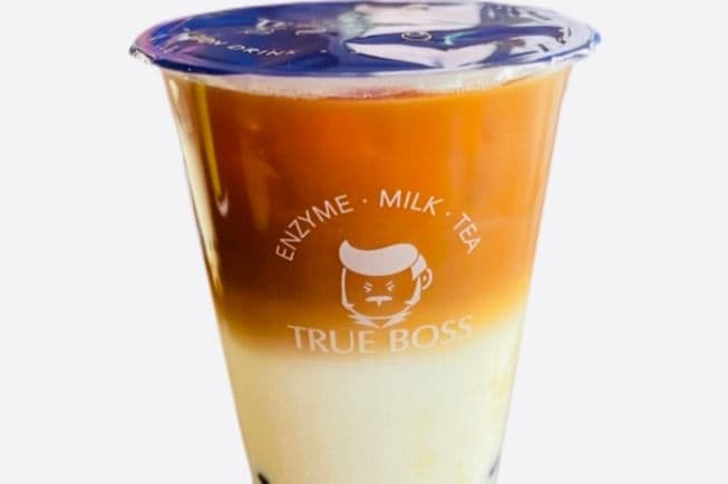 Fresh Milk Tea with Pearls (波霸鲜奶茶)