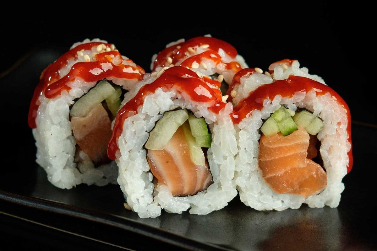 Spicy Salmon Roll