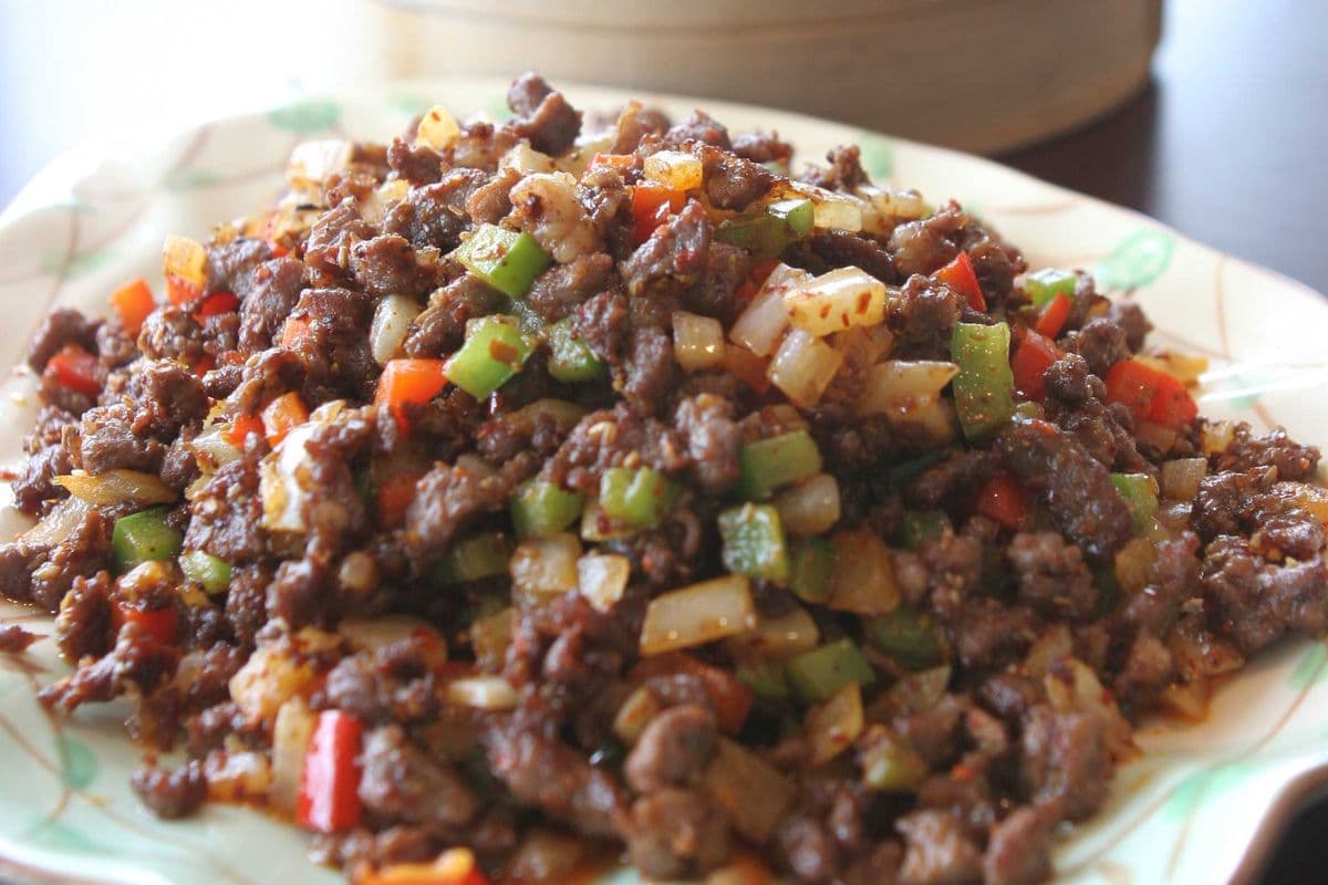 Stir Fried Minced Lamb with 12 / 薄饼羊肉