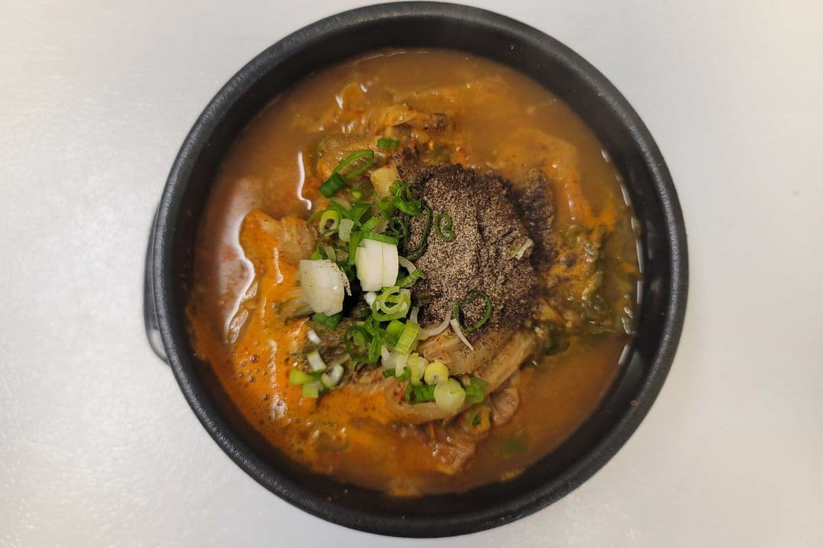 22. Spicy pork bone soup
