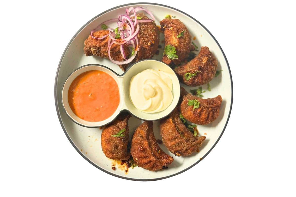 Kurkure Hare Bhare (Green) Momos (8 Pcs)