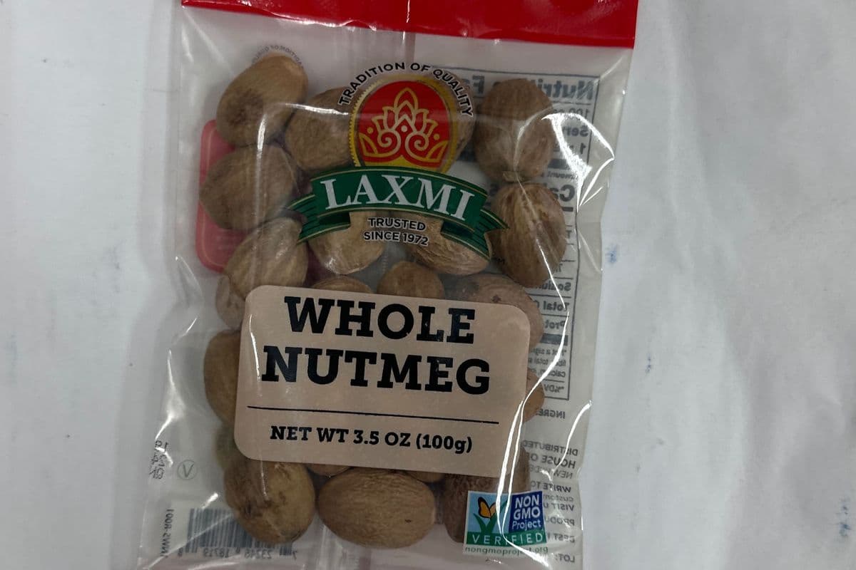 Laxmi Whole Nutmeg (100g) (100g)