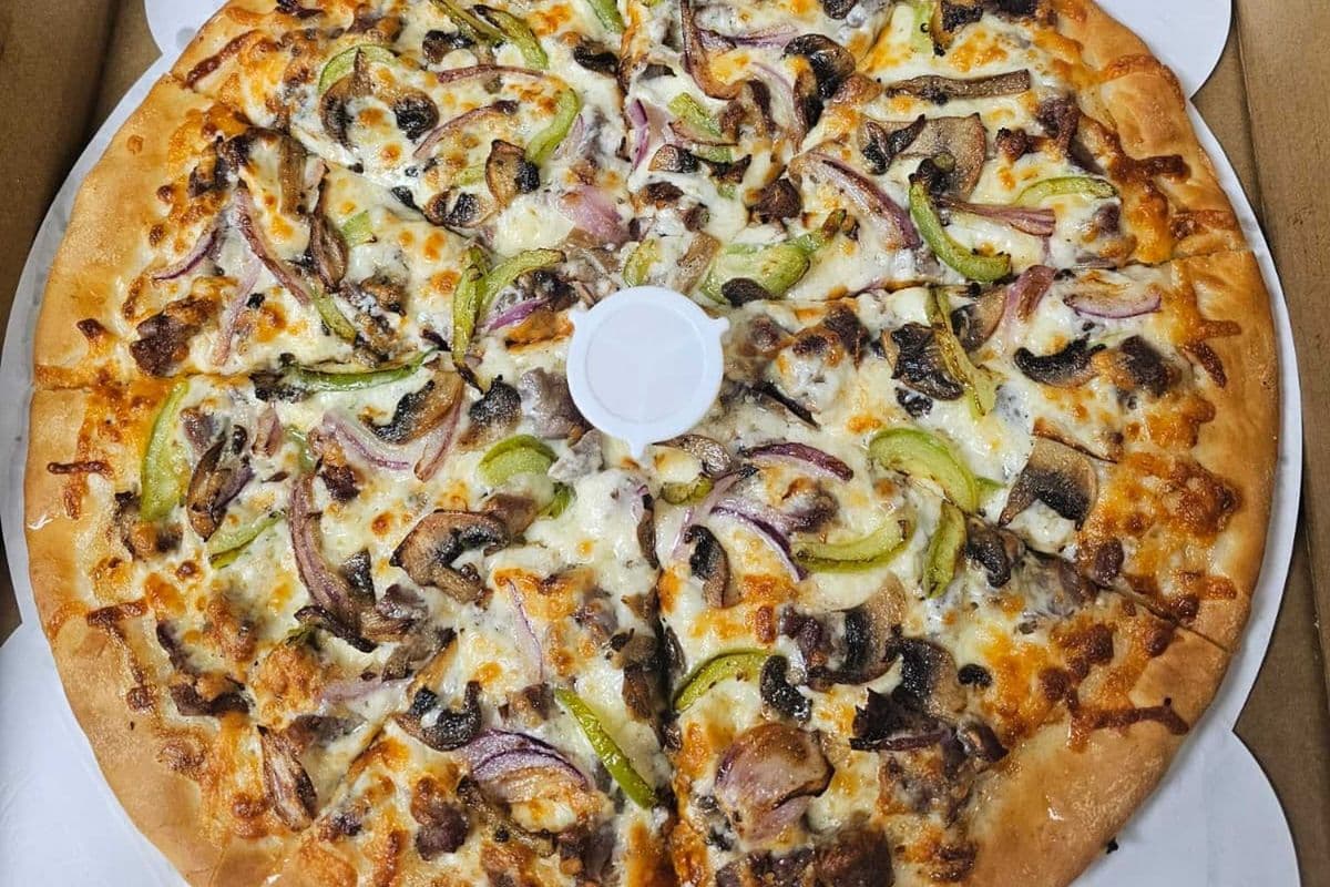 5. Steakhouse Supreme Pizza -14" Large