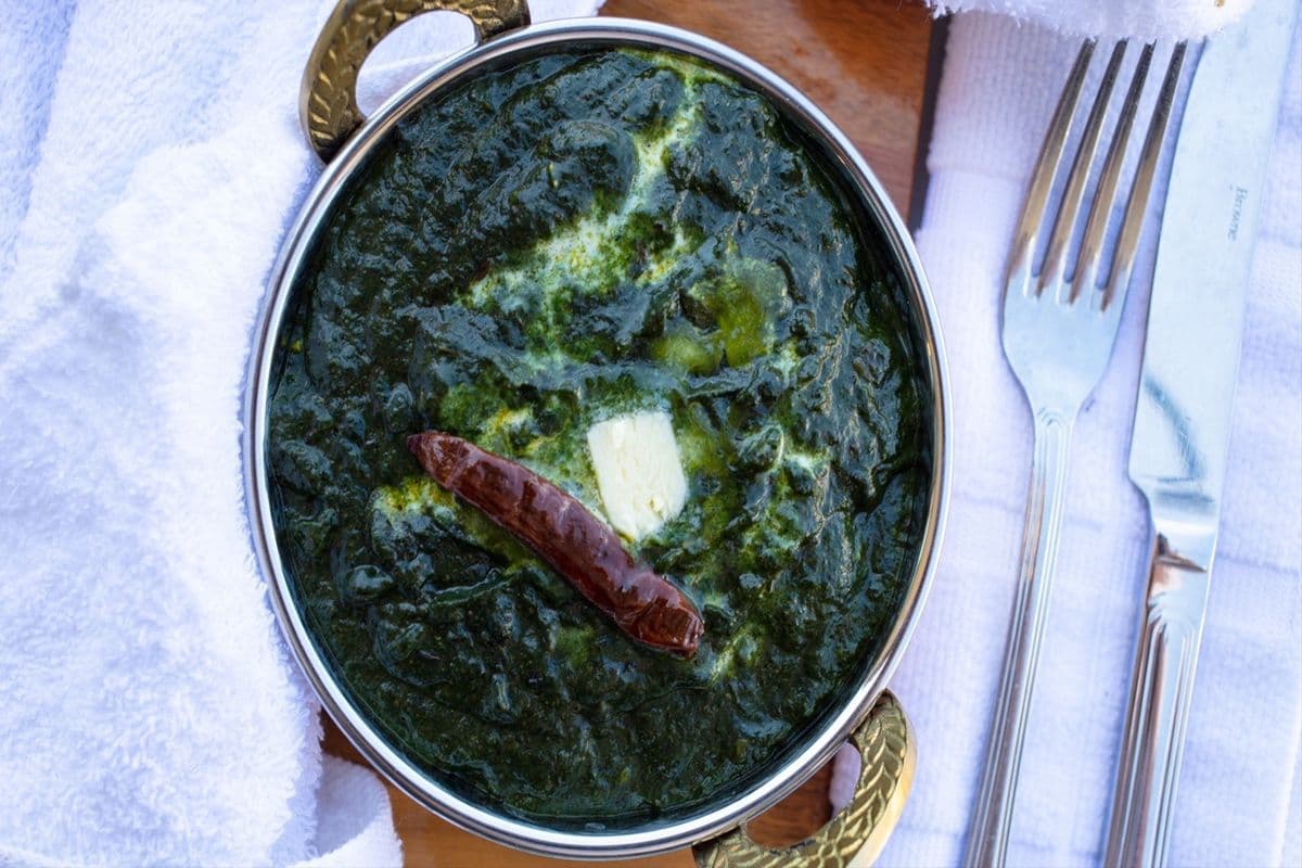 Saag Chicken (Boneless)