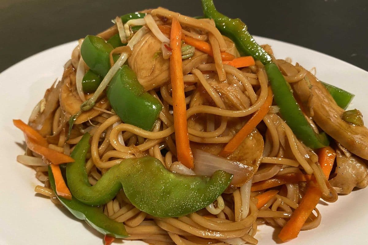 Shanghai Noodle with Meat (Wheat Noodle)