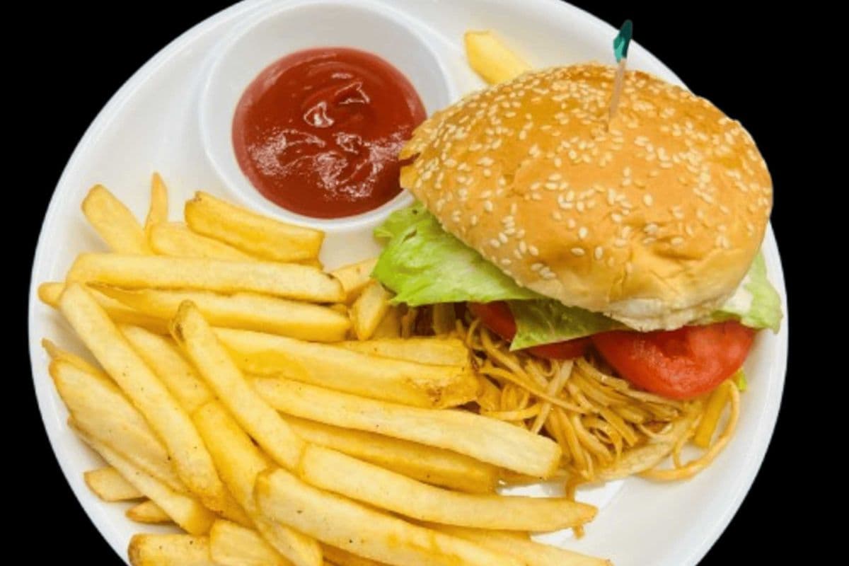 Chicken Noodle Burger