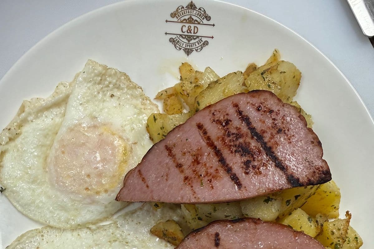 C & D Breakfast