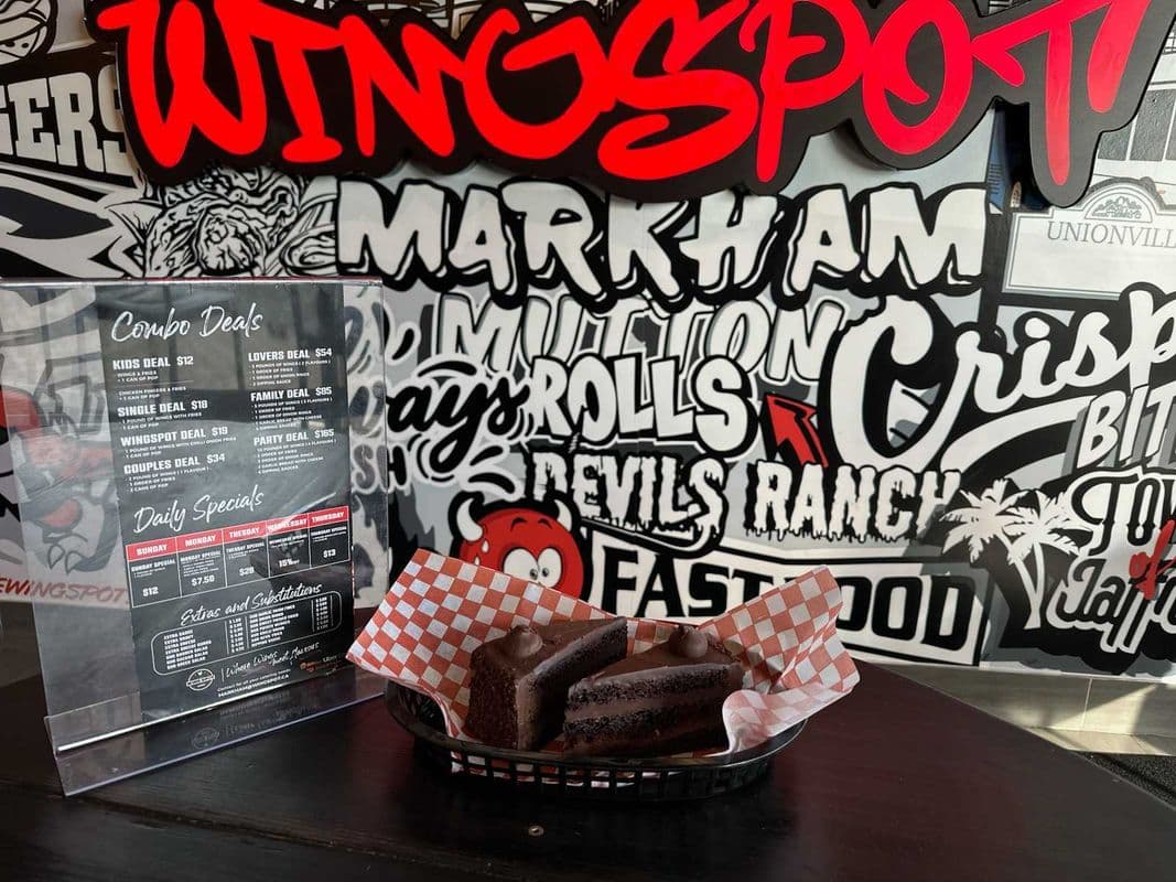Chocolate Cake (2 Slices)