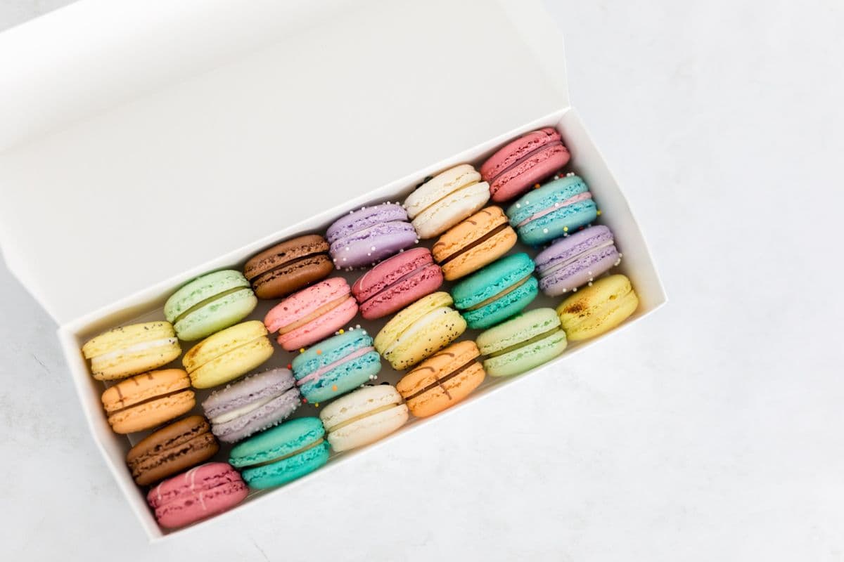 Box of 24 Macarons