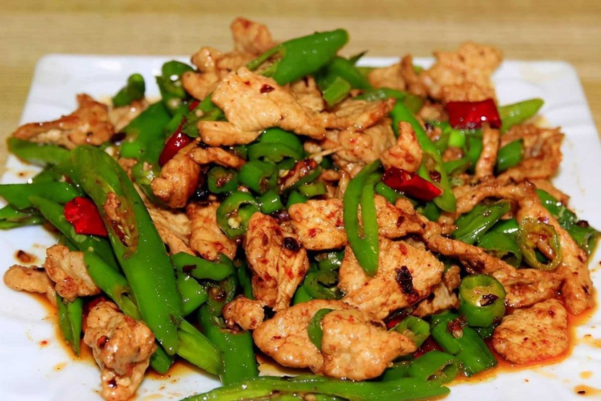 1. Stir Fried Pork with Pepper(辣椒炒肉)