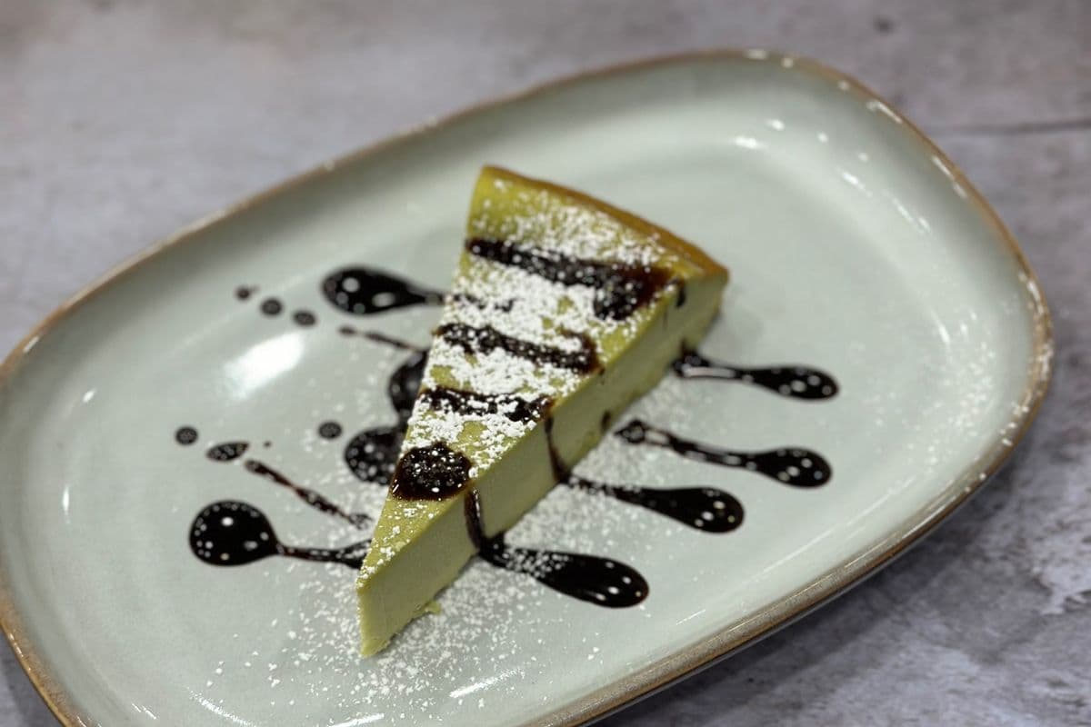 Green Tea Cheese Cake (1pc)