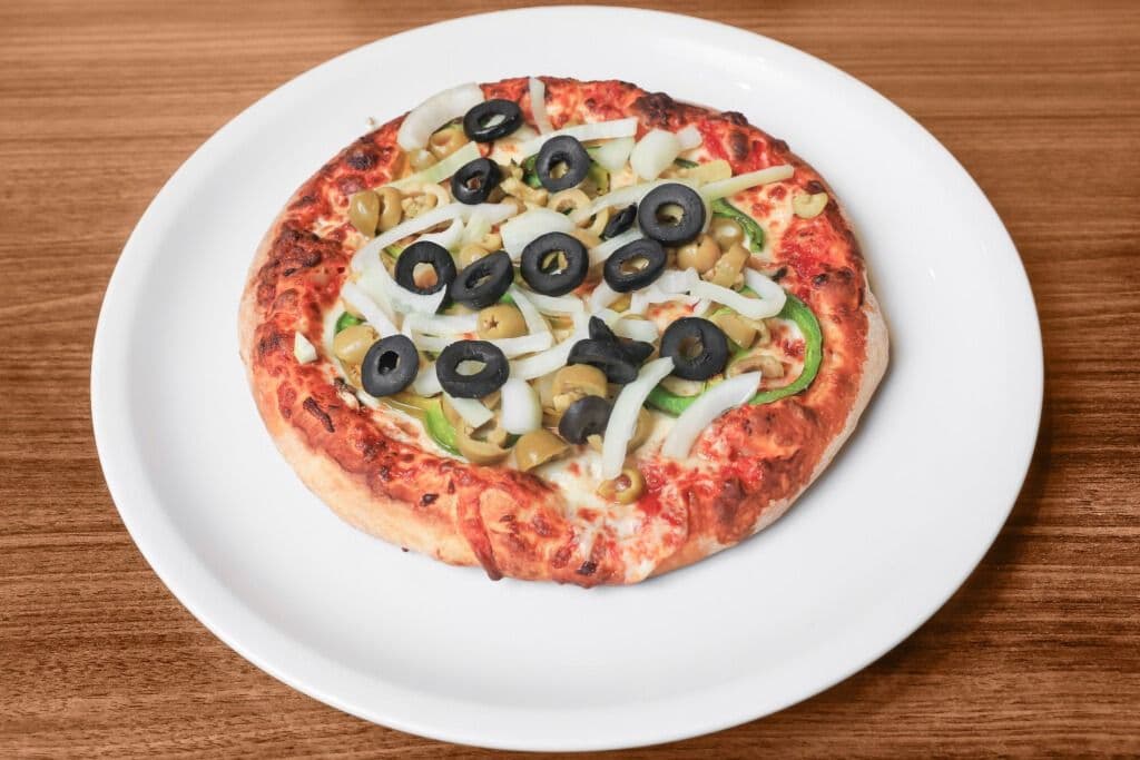 14. Petite pizza 10" végétarienne