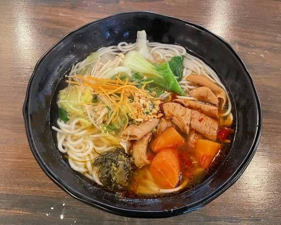 Noodle Soup with Beef Brisket(牛腱汤面)