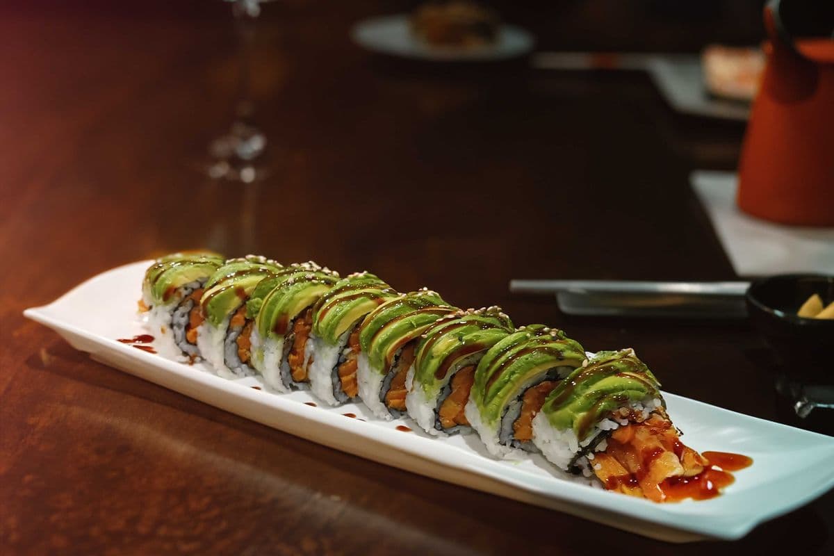 Veggie Caterpillar Roll (8 pcs)