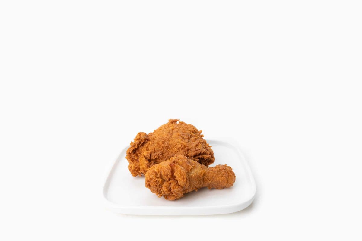 3 PIECES Signature Chicken: Our Crispy Flavourful Hero!