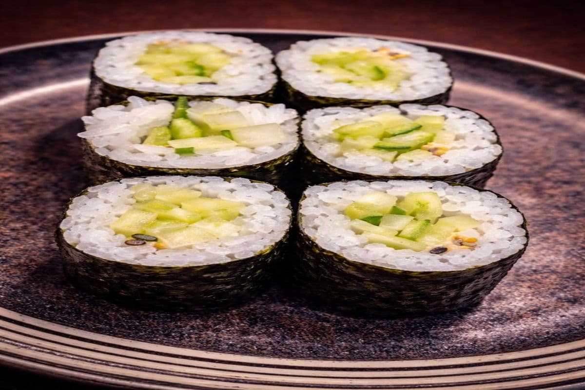 HM 1. Cucumber Hosomaki (6 pcs)