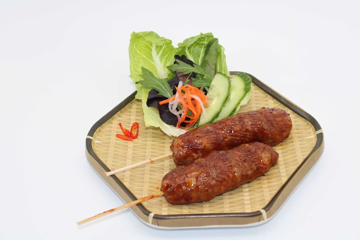 A4 - Grilled Pork Sausage Skewers (2pcs) - Nem Nướng