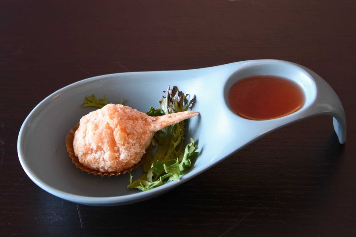 112. Deep Fried Crab Claw/ 1 pc (百花炸釀蟹拑)