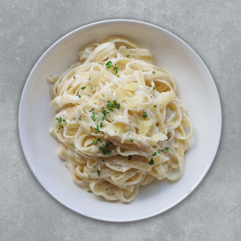 Fettuccine Alfredo Primavera