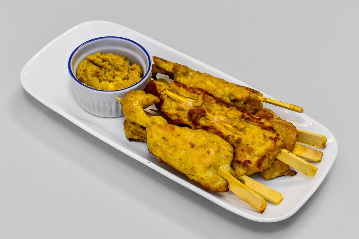 Chicken Satay with Peanut Sauce