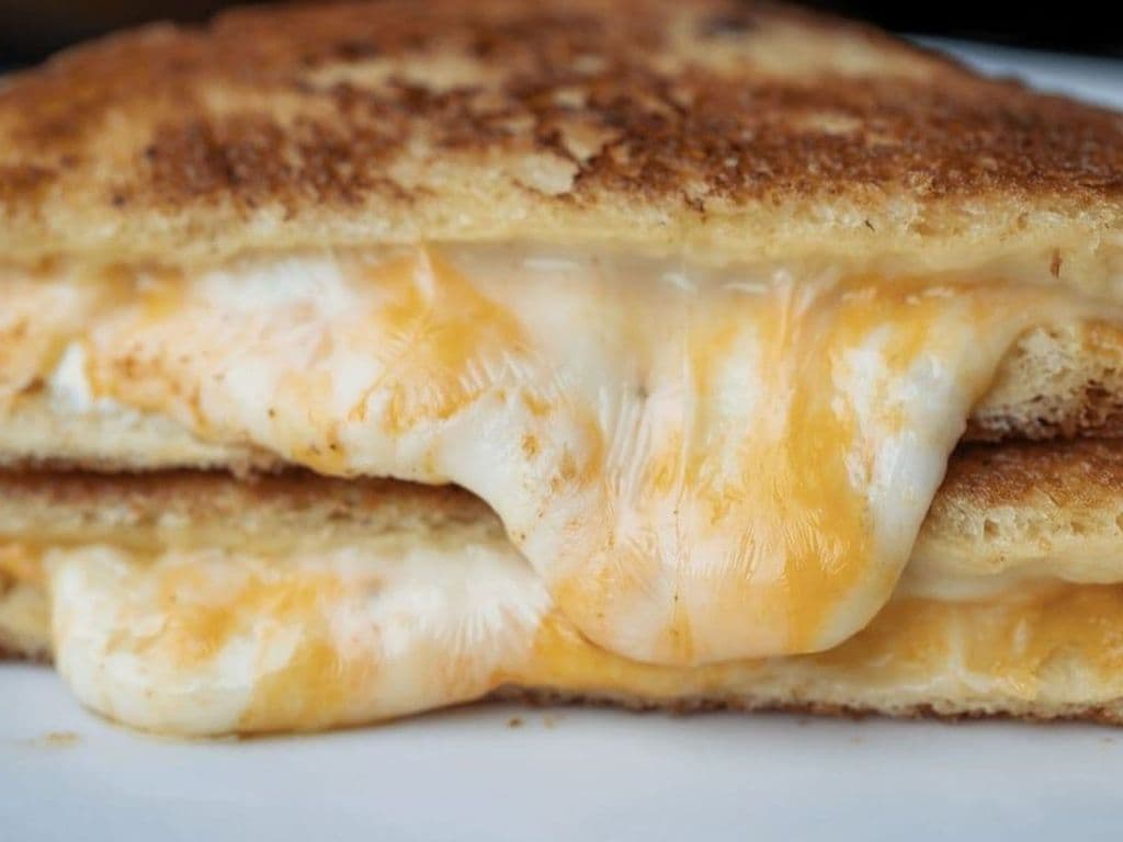 5 FROMAGES GRILL CHEESE/ 5 CHEESE GRILLED CHEESE