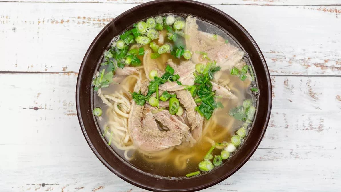 Traditional Beef Noodles 传统牛肉面