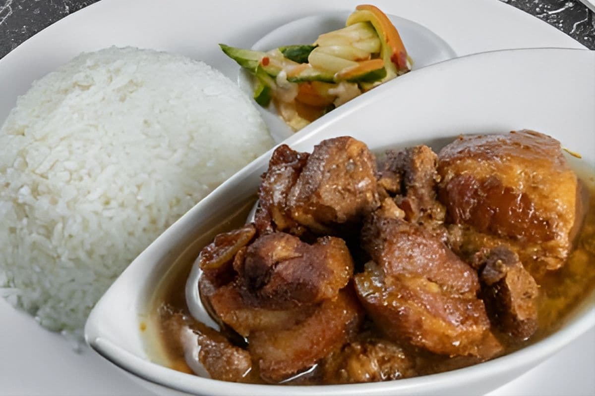 Taiwanese Style Braised Pork Belly