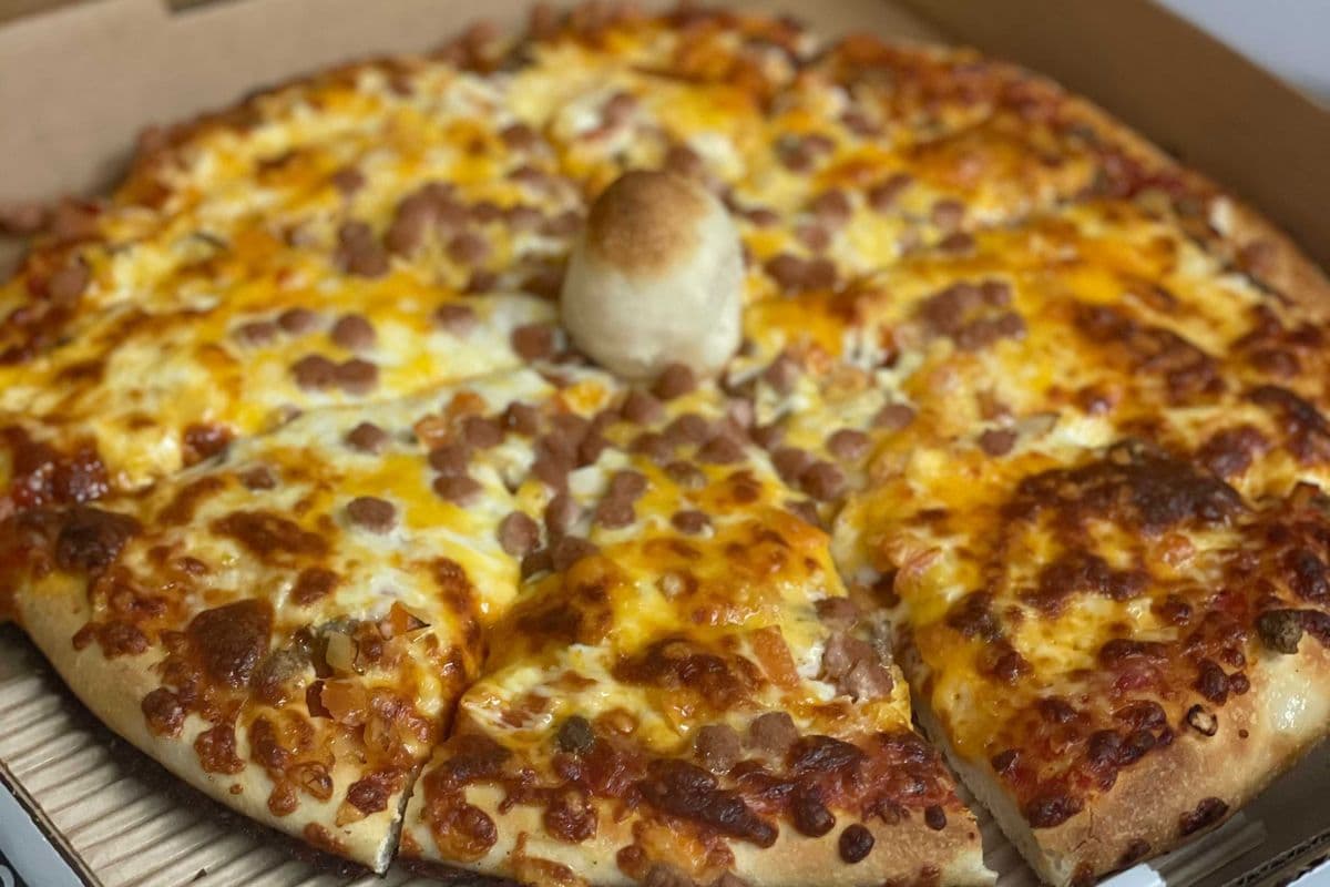 12" Cheeseburger Pizza
