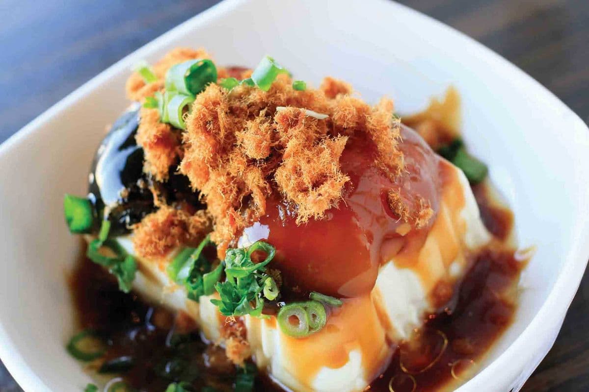 Tofu and Preserved Egg in Soy Sauce 皮蛋豆腐