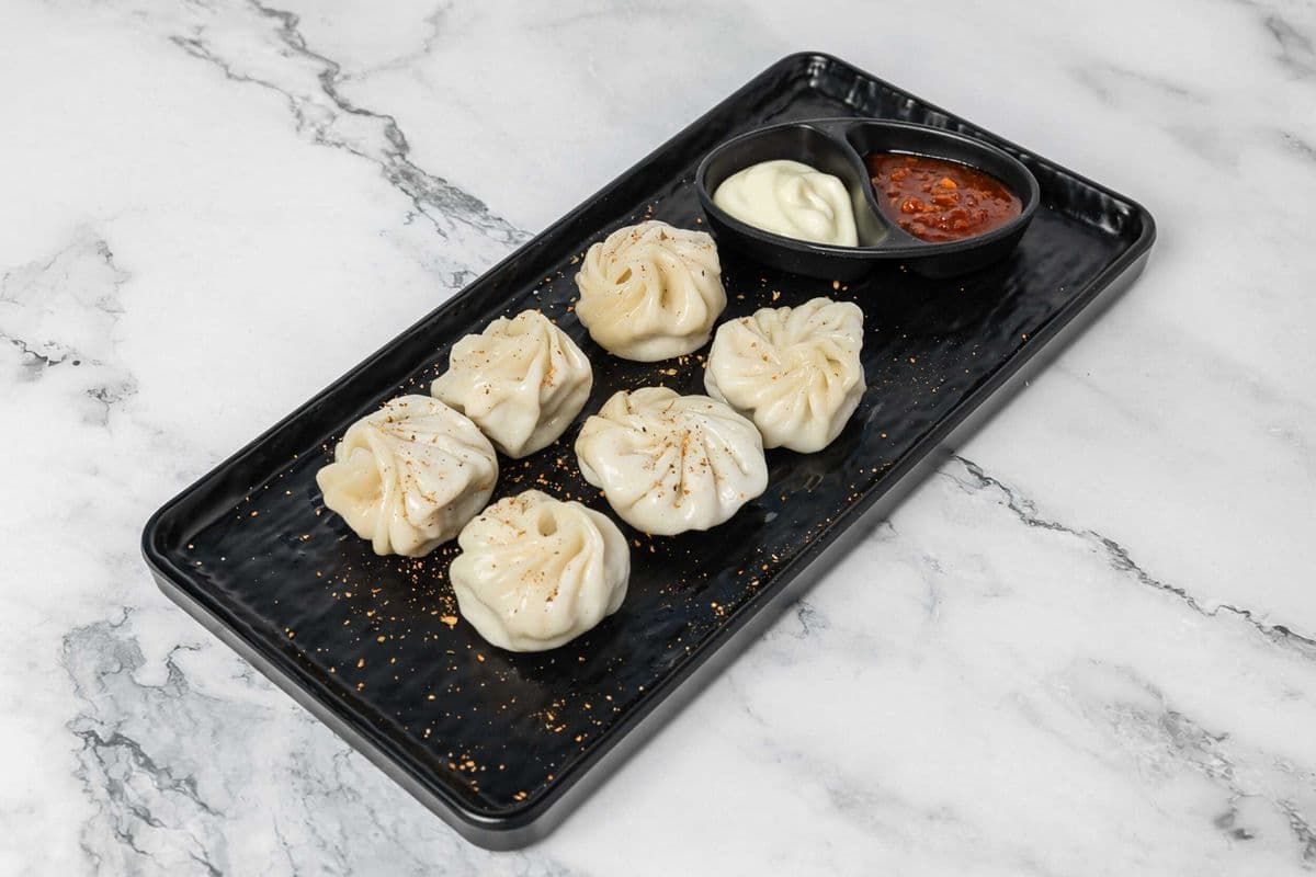 Veg - Steamed Momos (8 pcs)