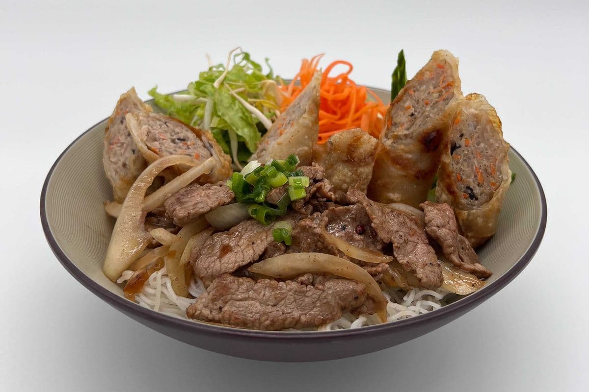 H5 - Vietnamese Noodle Bowl - Bún thịt nướng