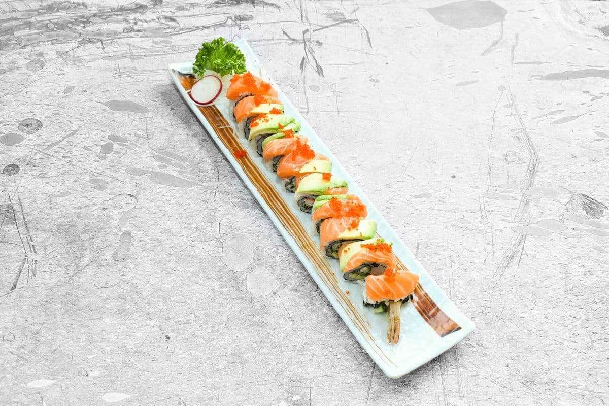 68. Red Dragon Roll (10 pcs)