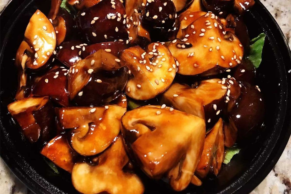1. Teriyaki Mushrooms 照烧蘑菇