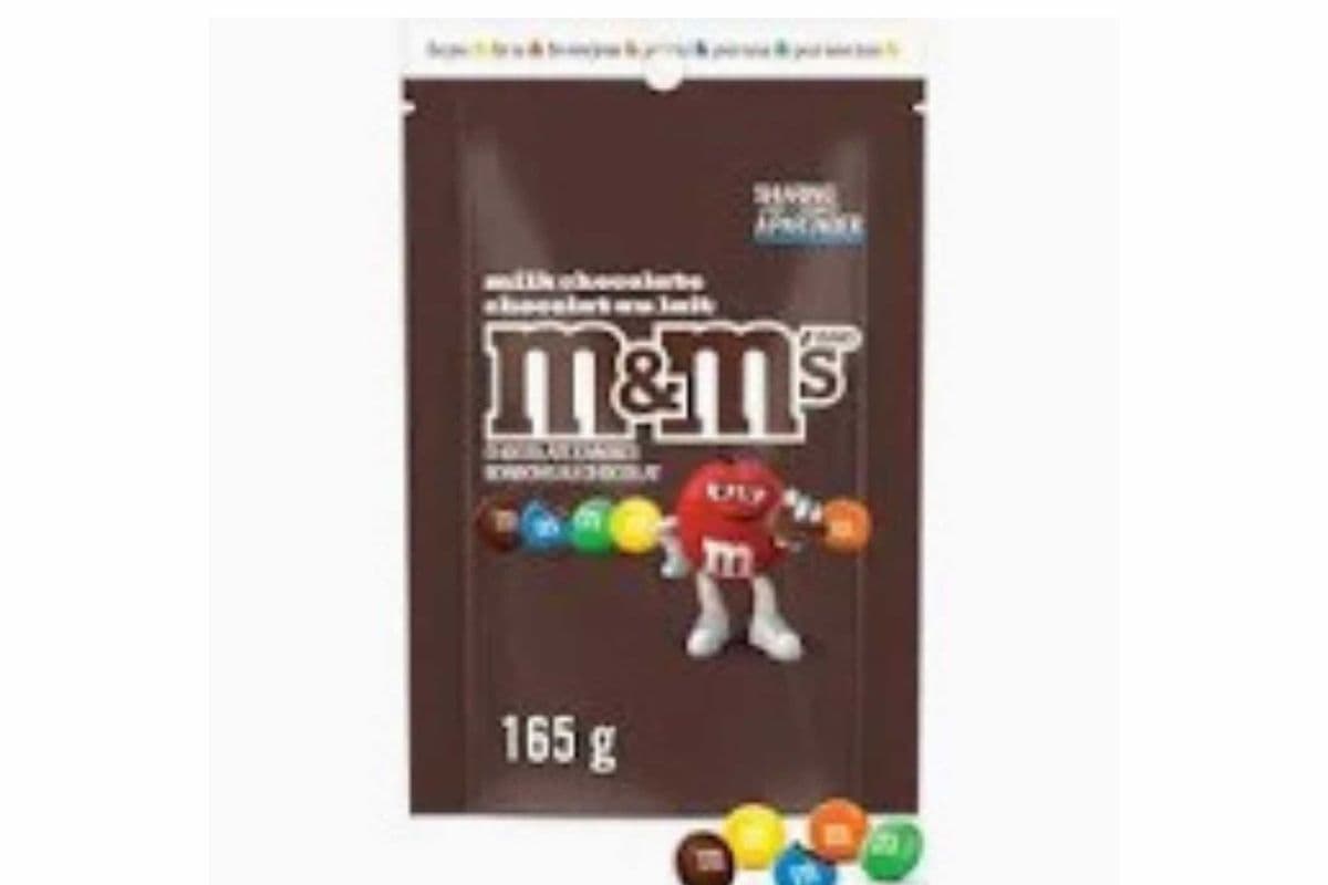 M&M's Milk Chocolate Candies Sharing Bag (165 g)