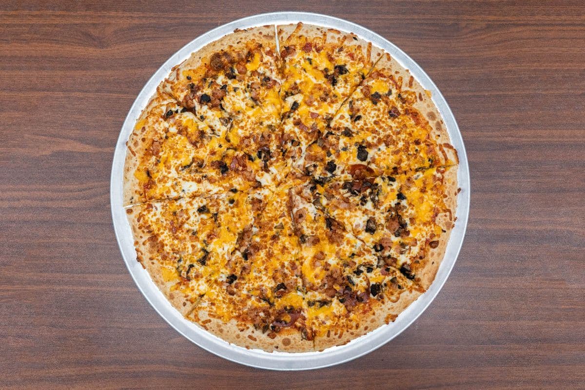 16" Extra-Large The Canuck Pizza