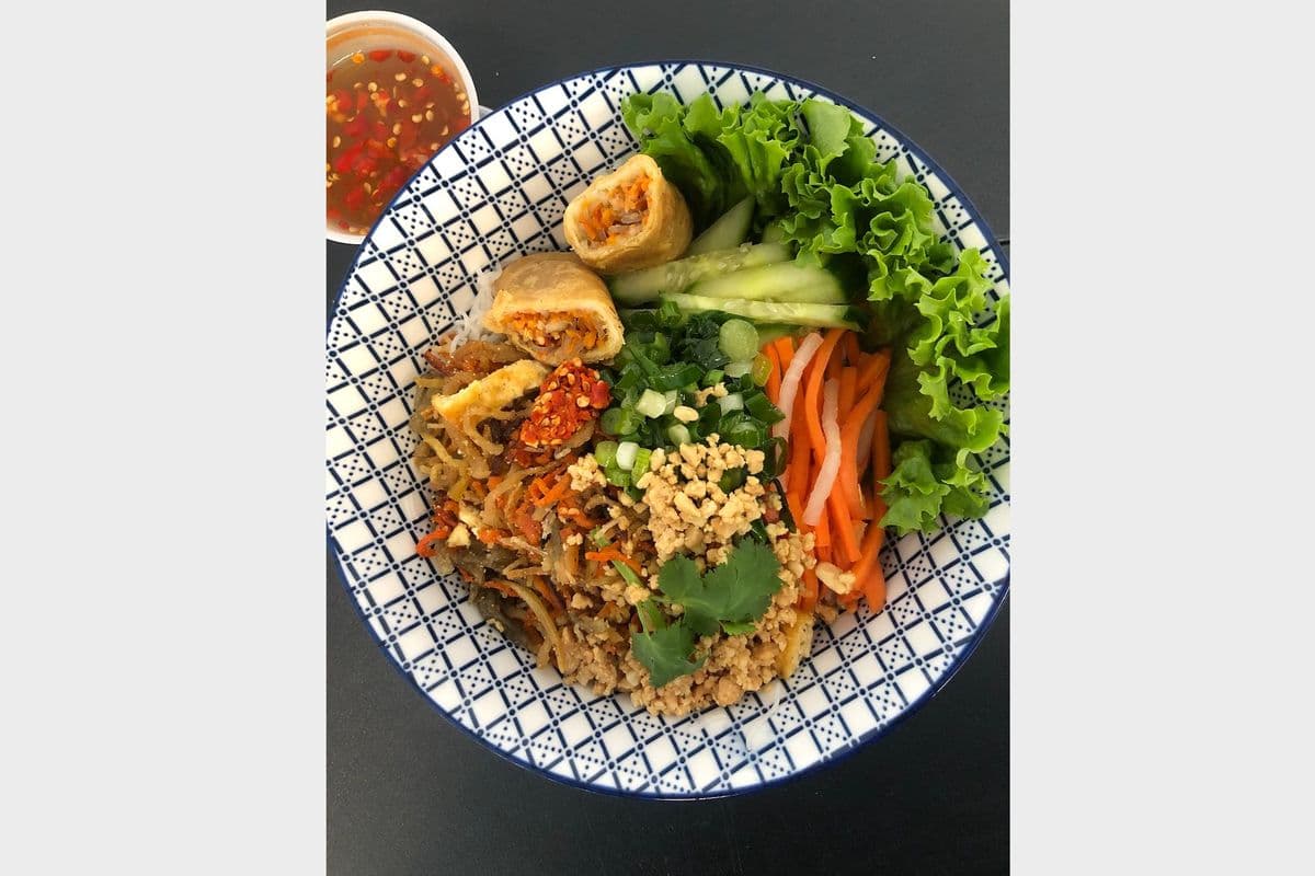 Vermicelli Deep Fried Veggie and Tofu