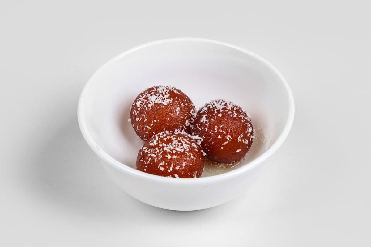 Gulab Jamun (3 Pcs)