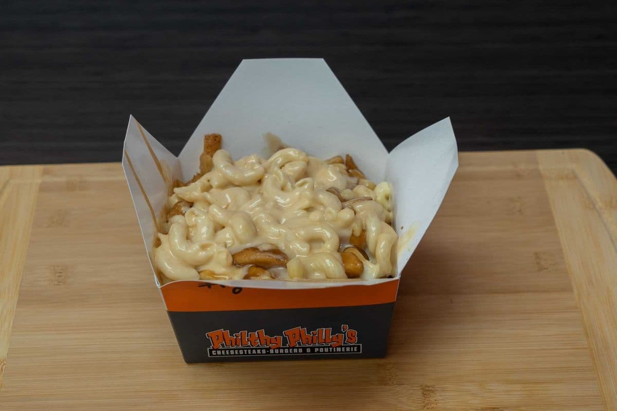 Mac N' Cheese Poutine