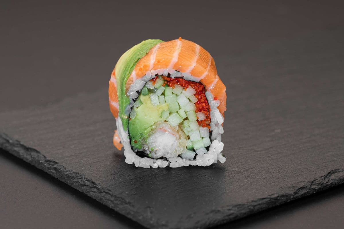 S02. Red Dragon Roll (8 Pcs)
