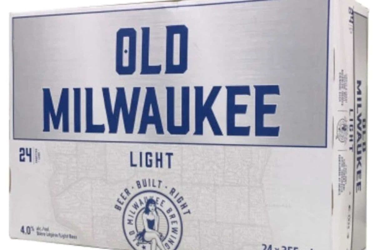Old Milwaukee Light (28 x 355 ml Cans)