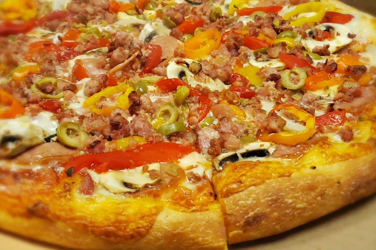 Small Volcano Works' Pizza