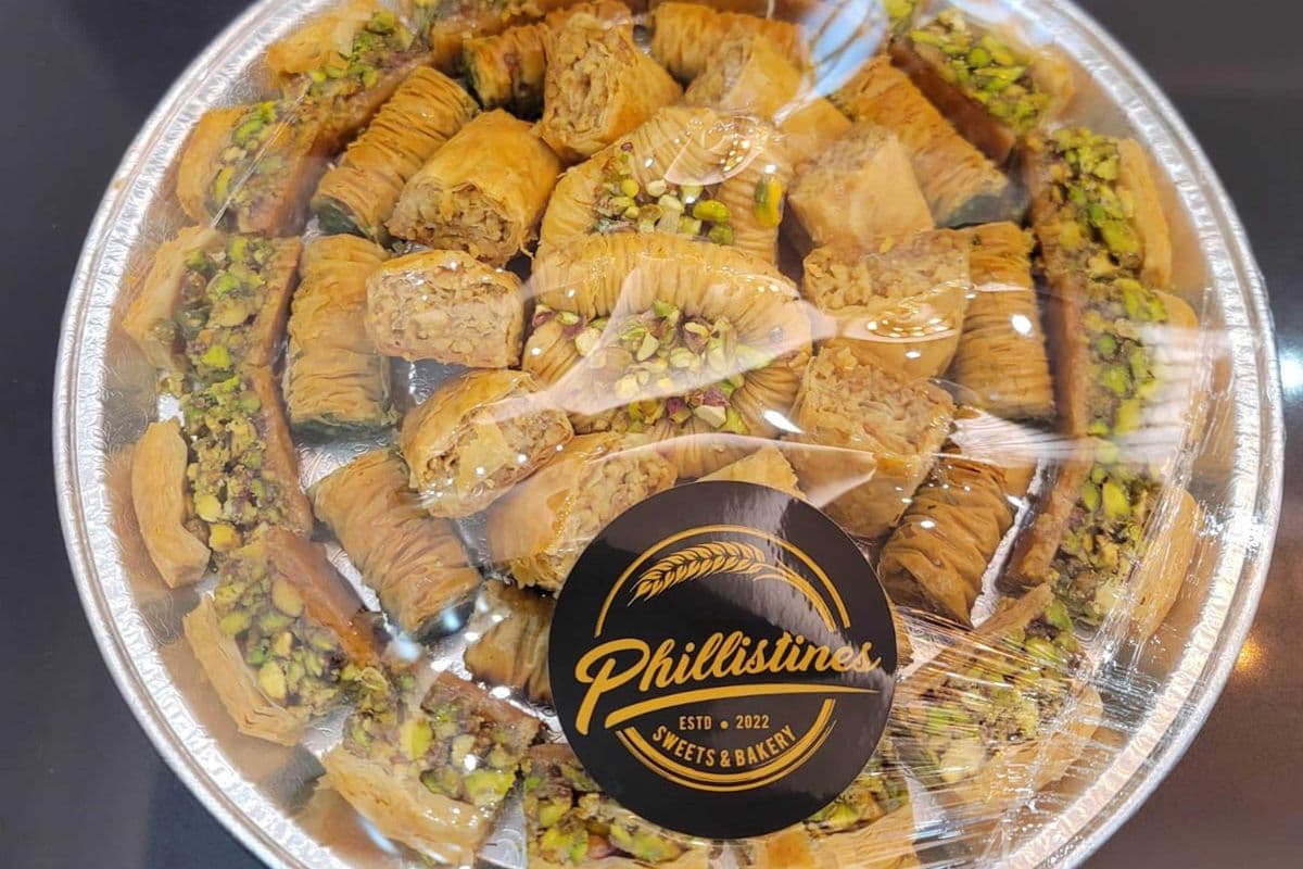 Baklawa Assorted with Pistachio - 2.2lb (1kg)