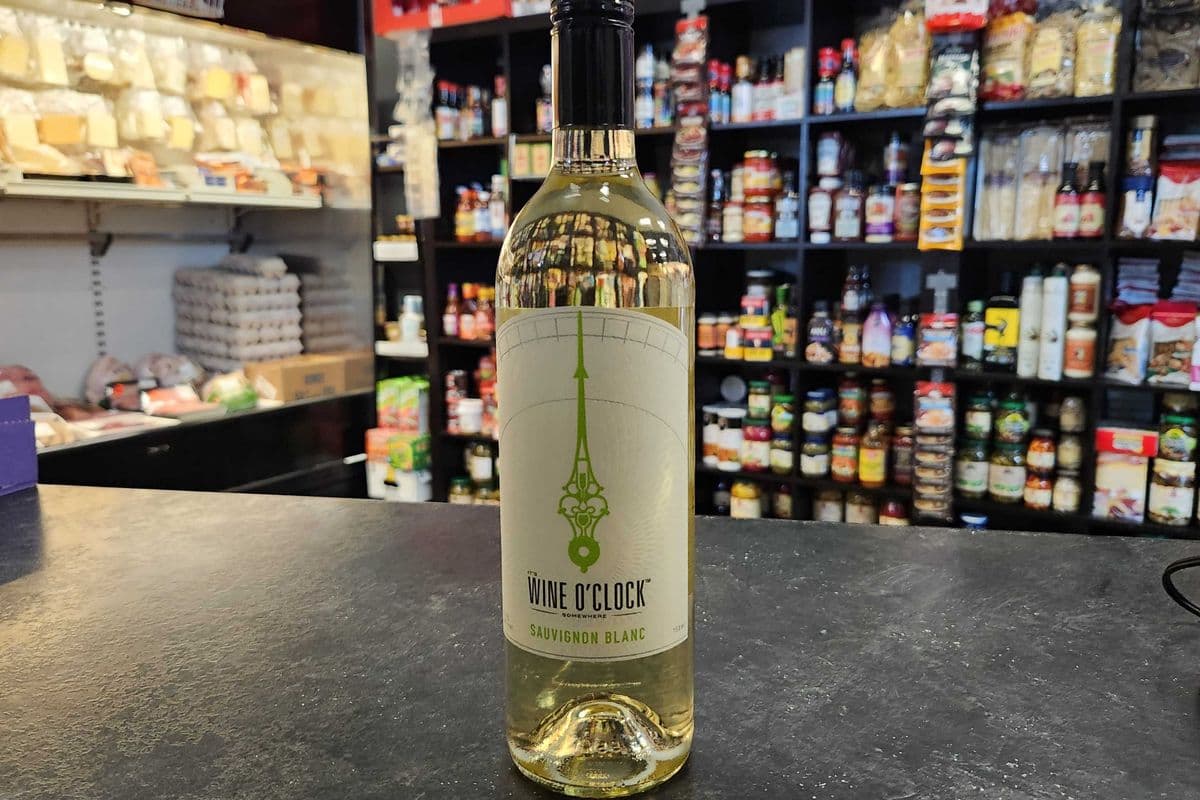 Wine O' Clock Sauvignon Blanc (1 x 750 ml)