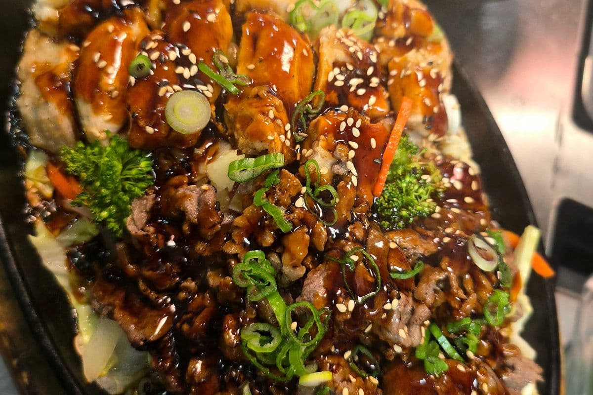 Half and Half Teriyaki(half chicken and half beef)