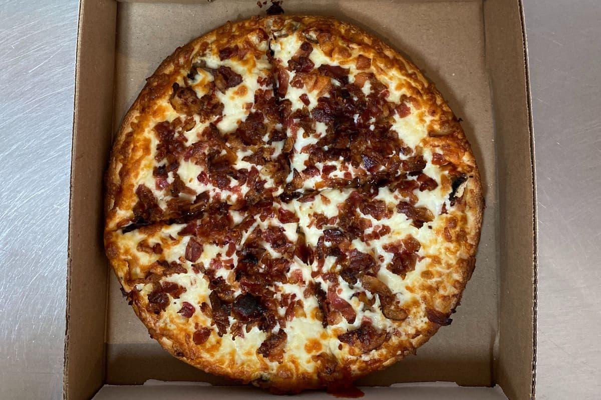 Small Canadian Pizza