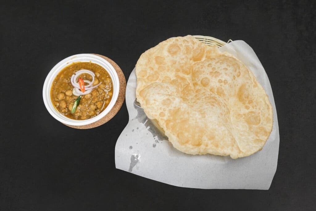 Chhole Bhatuure
