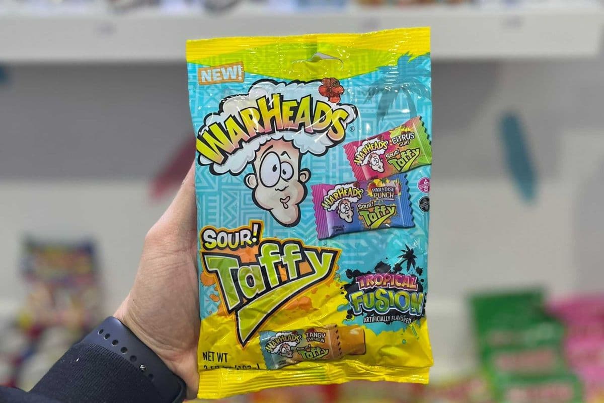 WARHEADS SOUR TAFFY TROPICAL FUSION - 102G