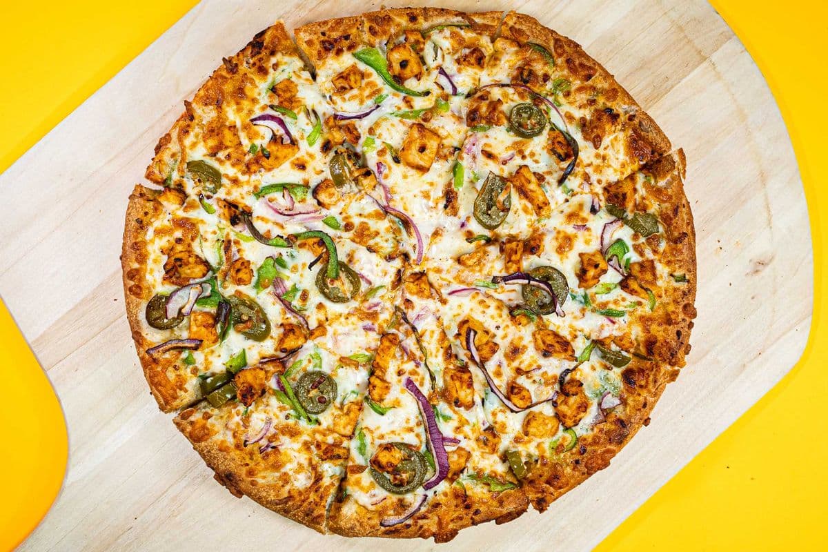 12" Medium Butter Chicken Pizza