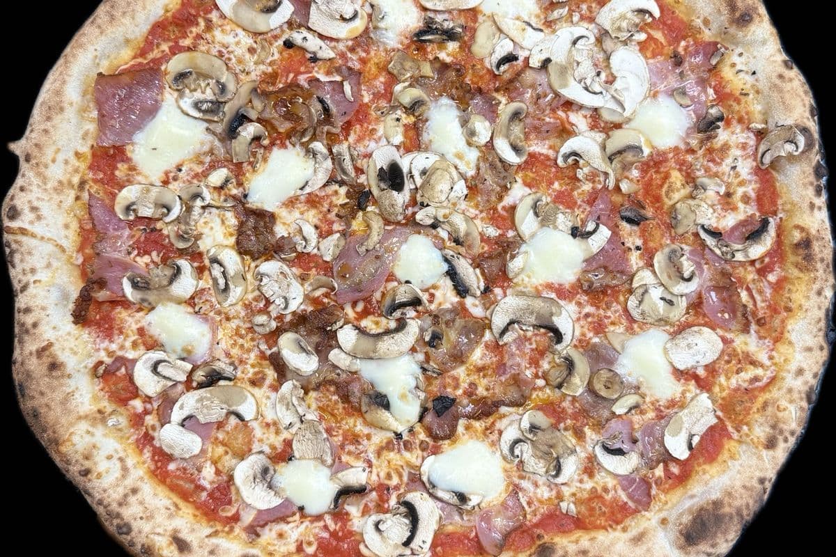 Regina Capicola Pizza