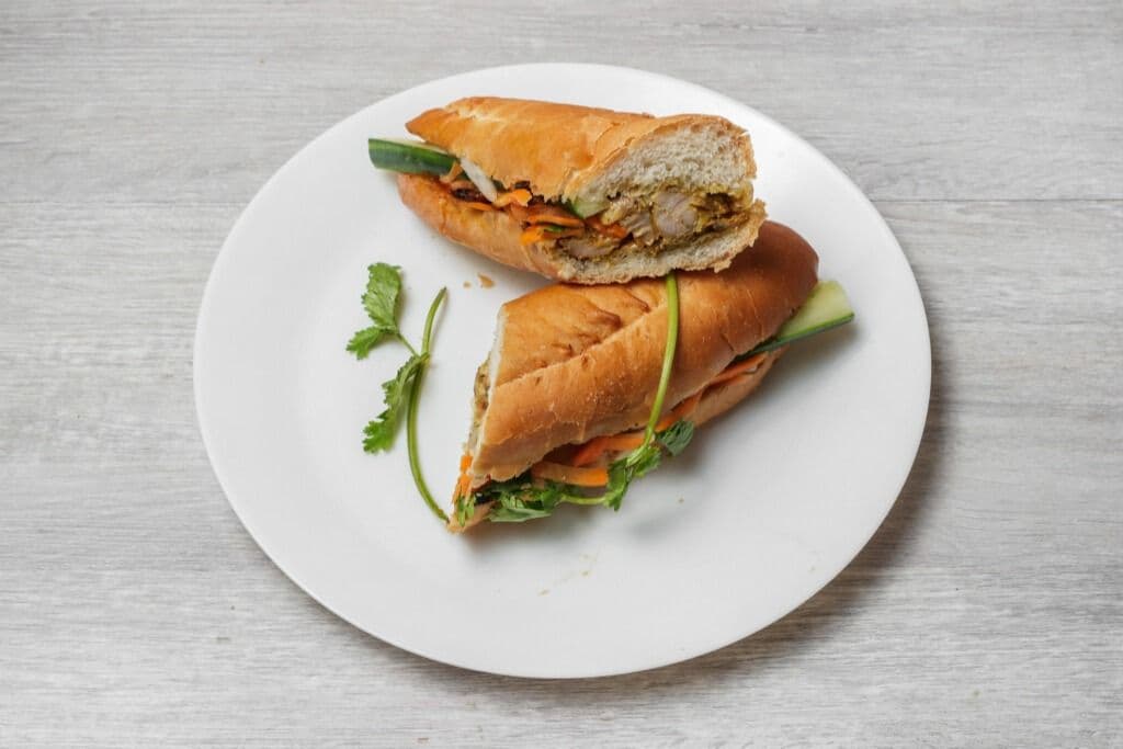 BM5. Grilled Beef Sandwich - Banh Mi Bo Nuong